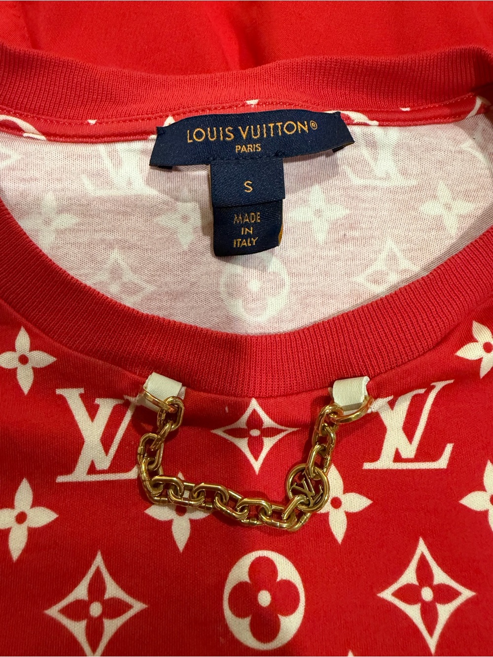 Louis Vuitton Red and White Monogram Chain-Accent Tee - Picture 3 of 4